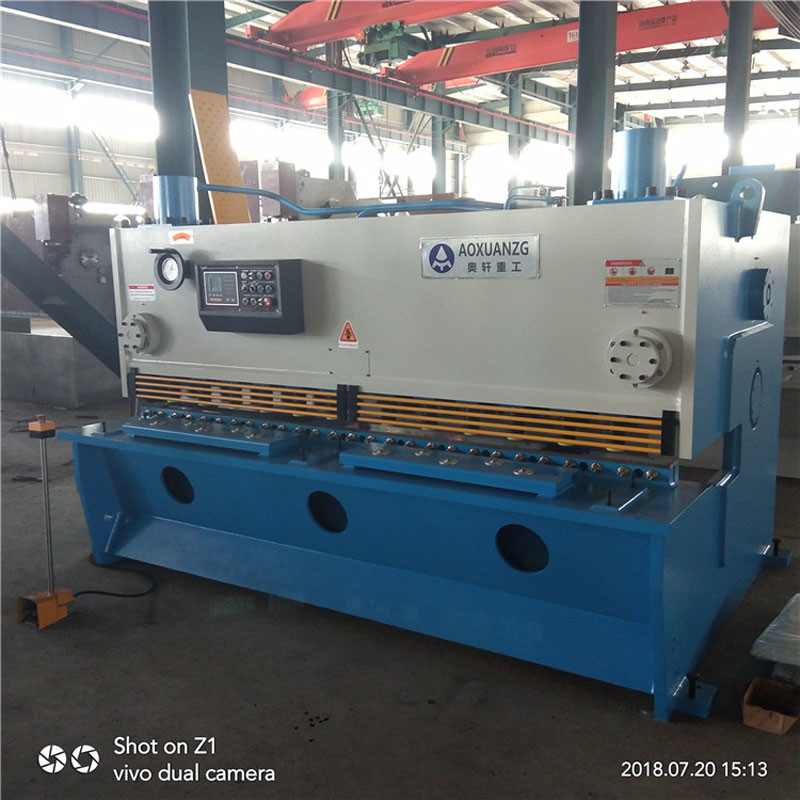 Customize Industrial Hydraulic Guillotine Shearing Machine E21s Controller 4*2500MM